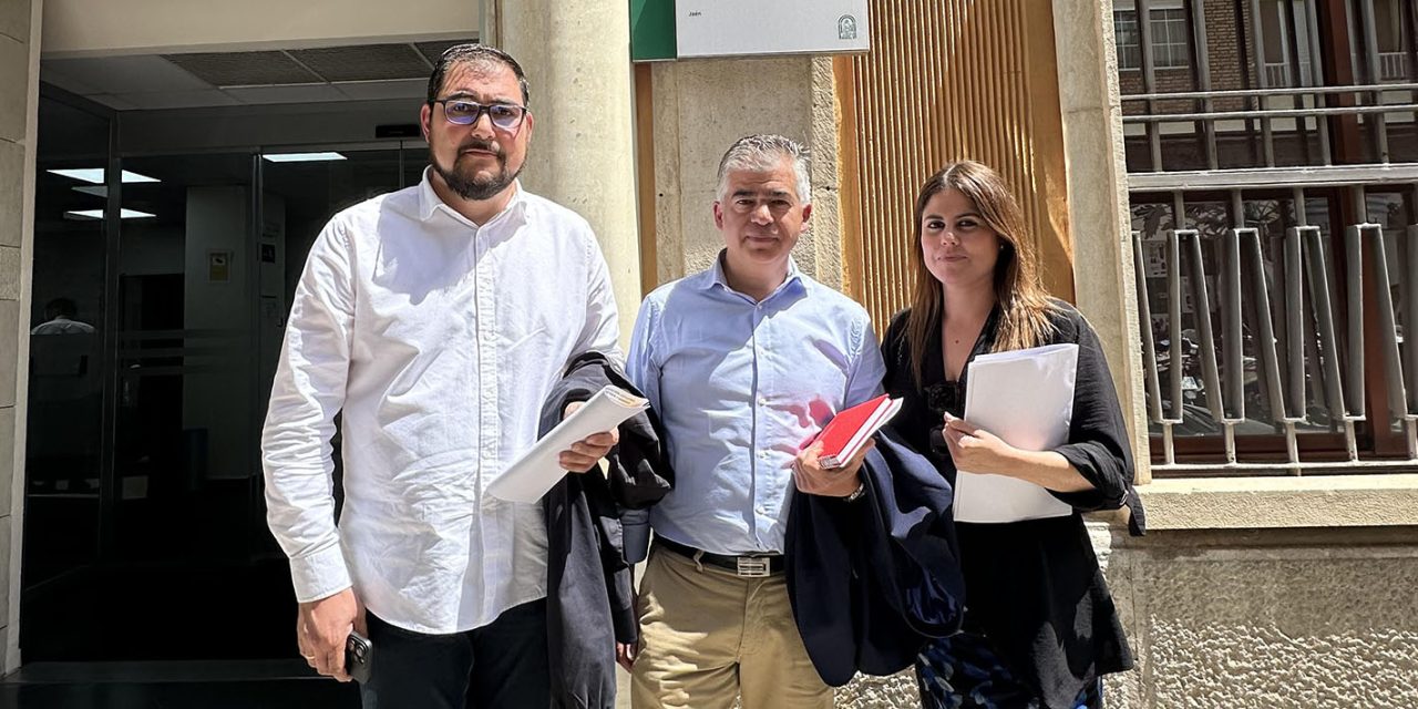 El alcalde de Martos tacha de “inútil y decepcionante” su reunión con la Delegación de Desarrollo Educativo