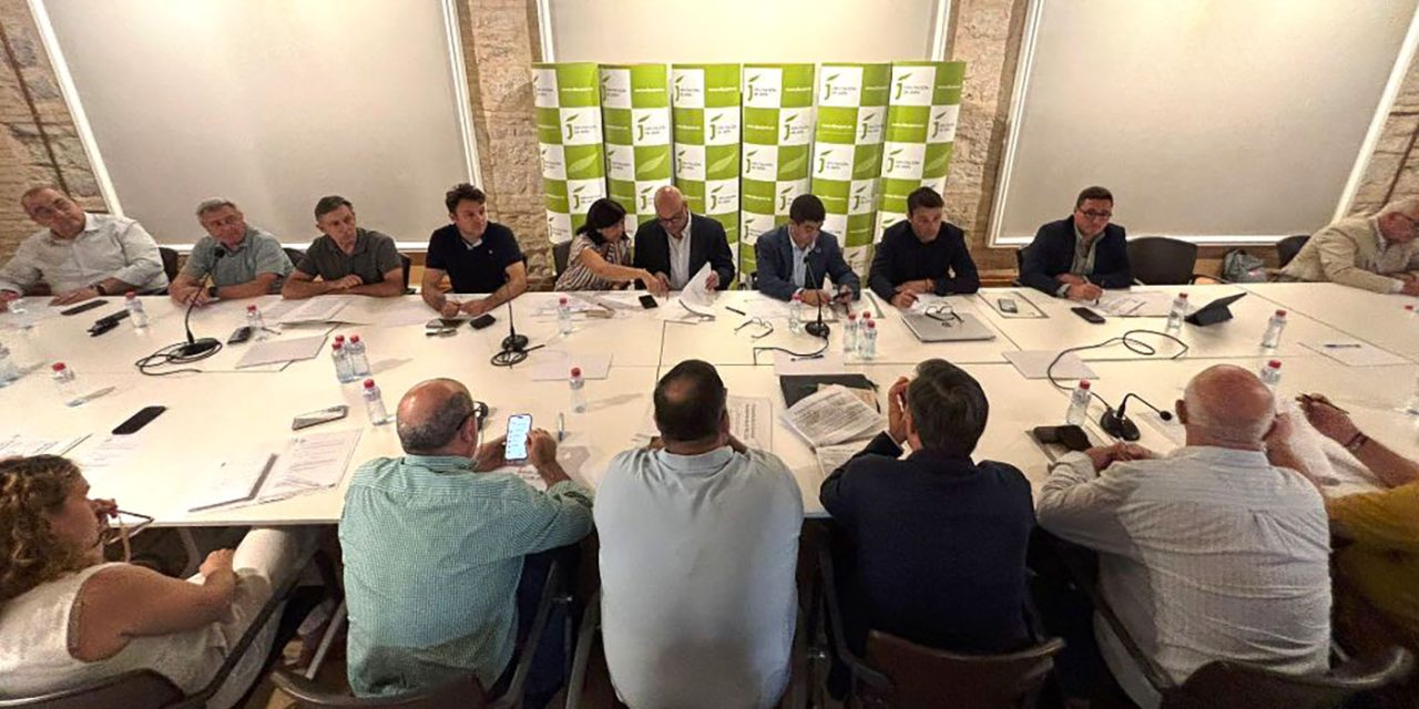 El Consejo del Olivar valora el mecanismo propuesto por el Gobierno para dar estabilidad a los precios del aceite de oliva